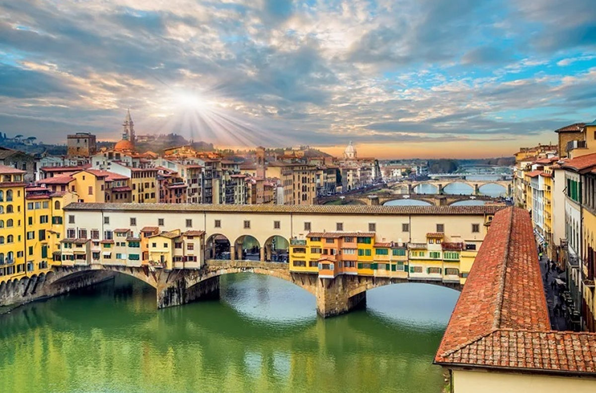 Tham quan cây cầu Ponte Vecchio Du Lịch Florence Ý