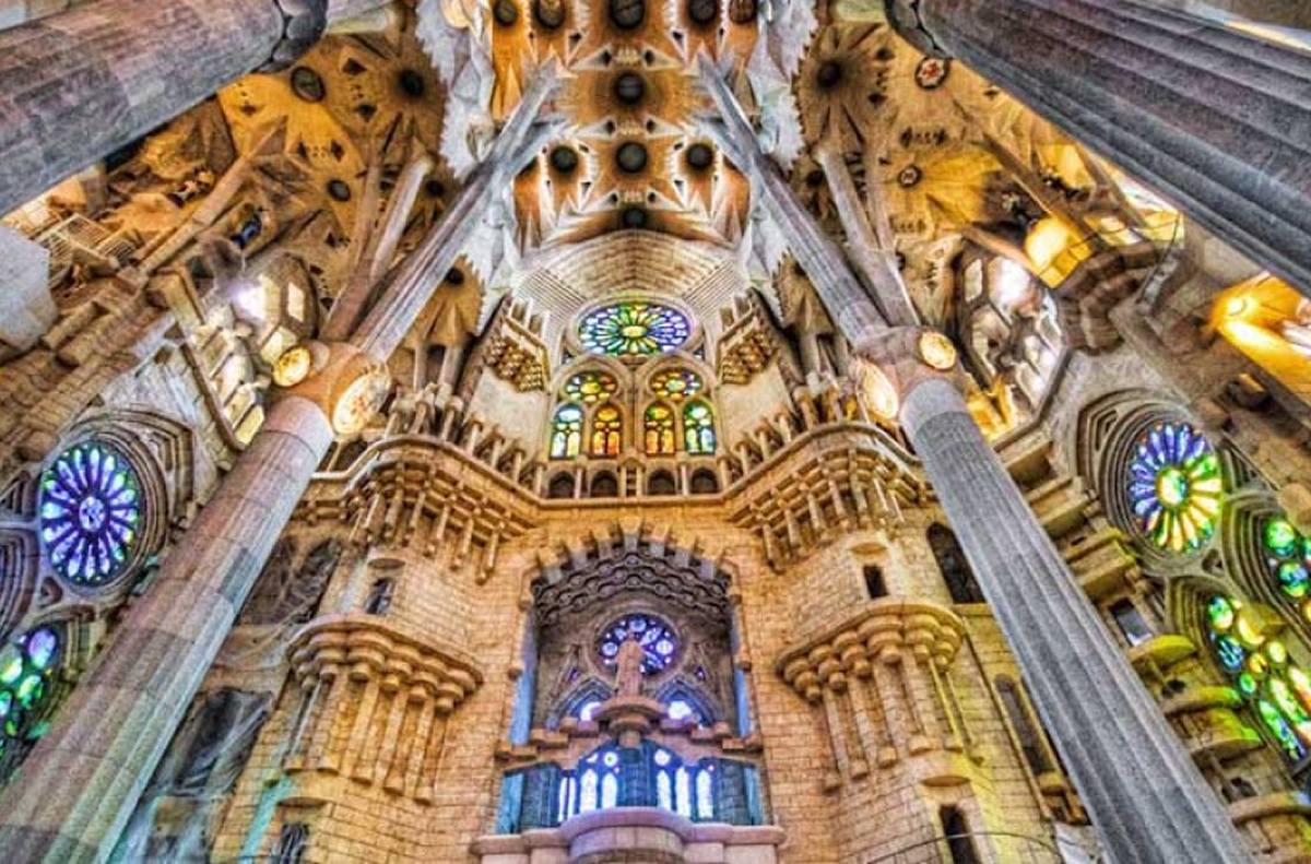 Sagrada Família nhà thờ đẹp nhất Tây Ban Nha