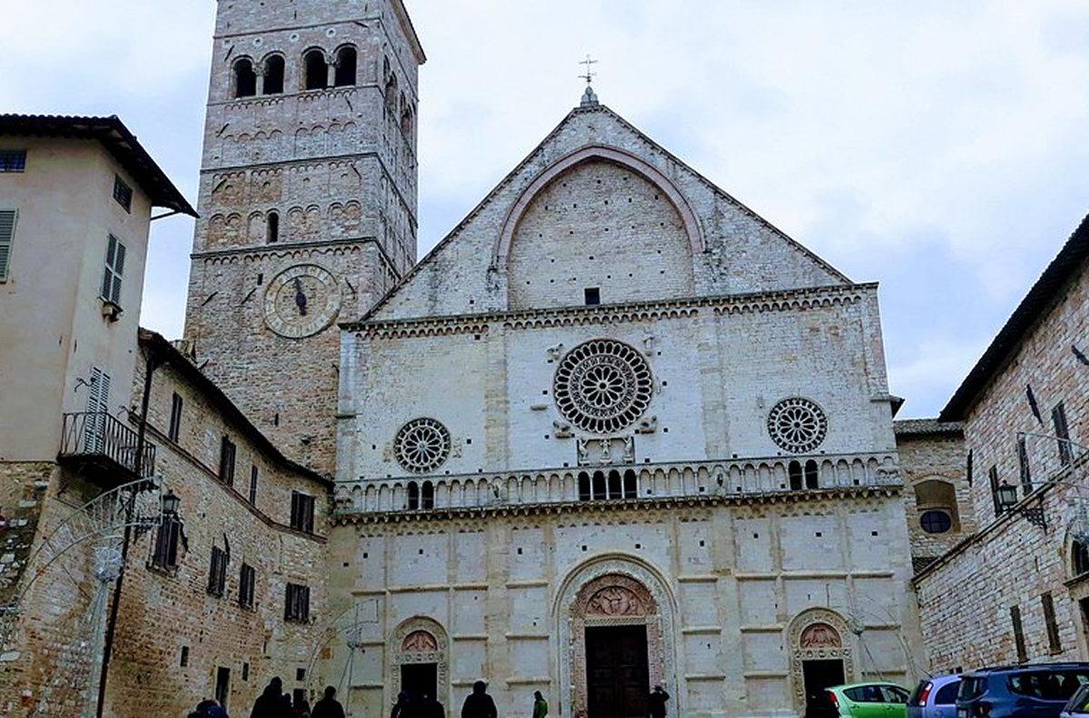 Nhà Thờ San Rufino Những Nhà Thờ Đẹp Và Linh Thiêng Nhất Ở Assisi