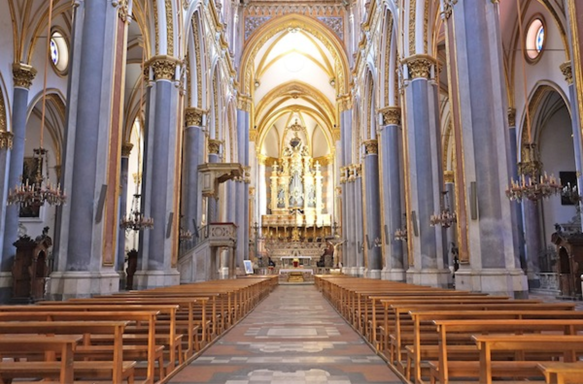 San Domenico Maggiore Du Lịch Naples
