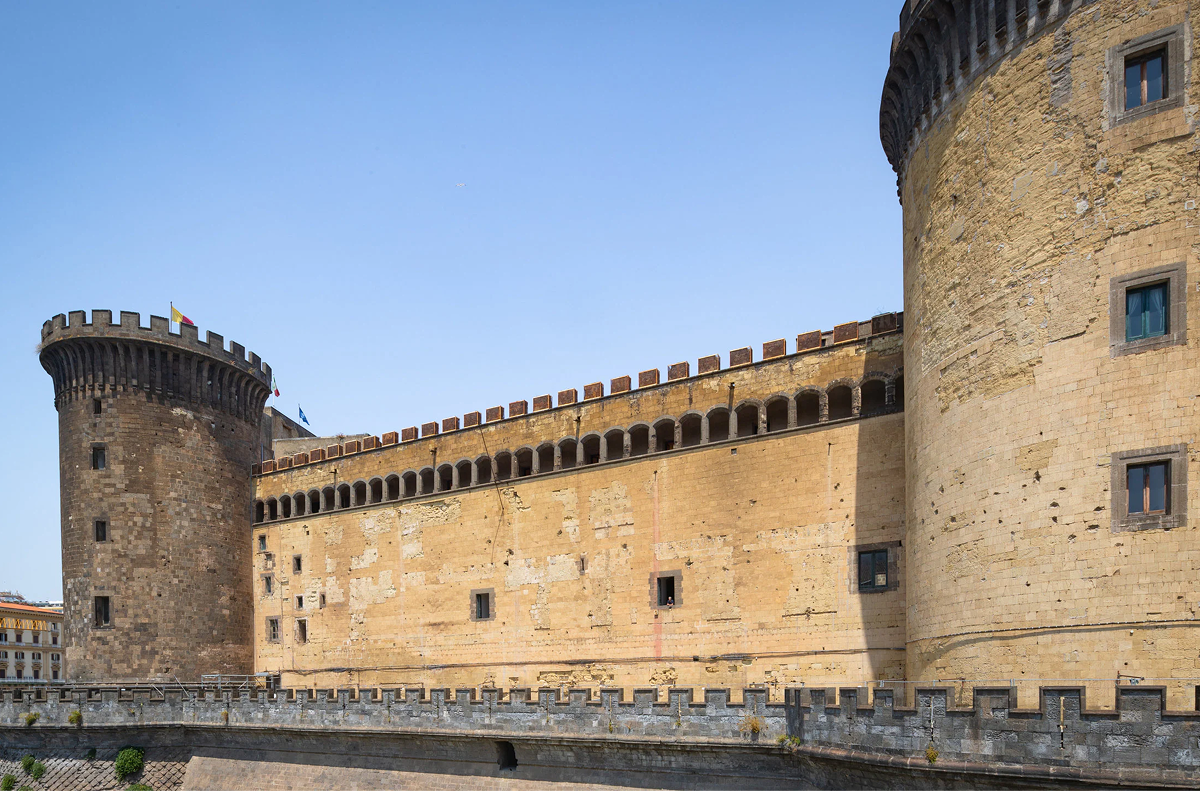 Lâu đài Nuovo Du Lịch Naples
