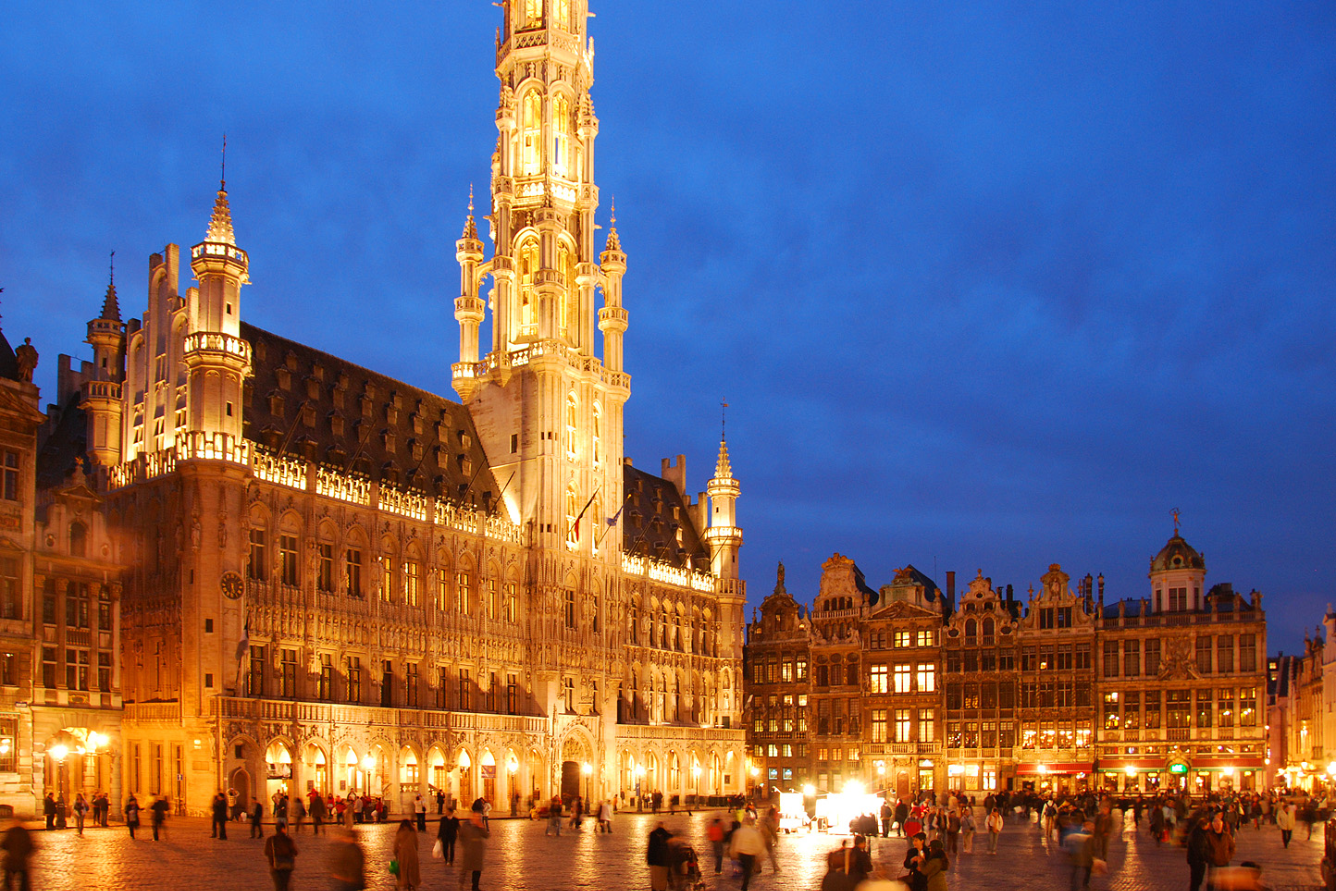Quảng Trường Chính (La Grand Place)  Du Lịch Lille Pháp