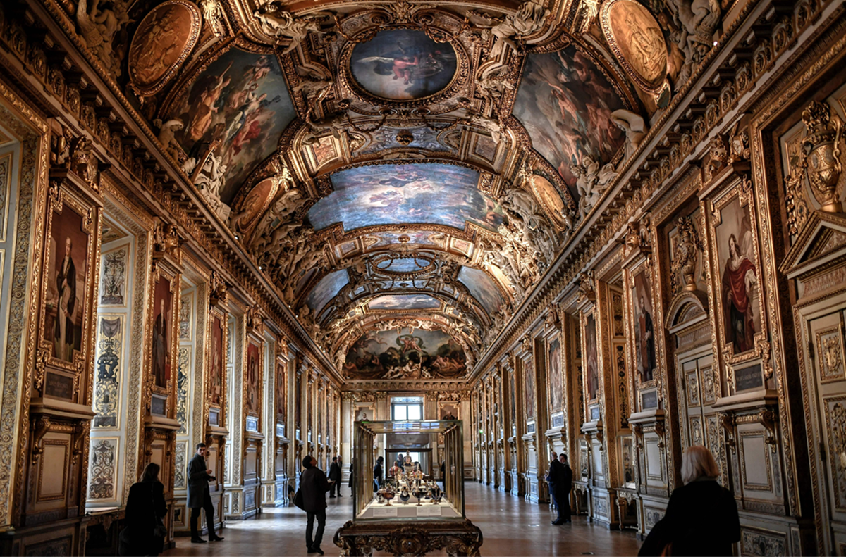 Bảo tàng Louvre du lịch paris