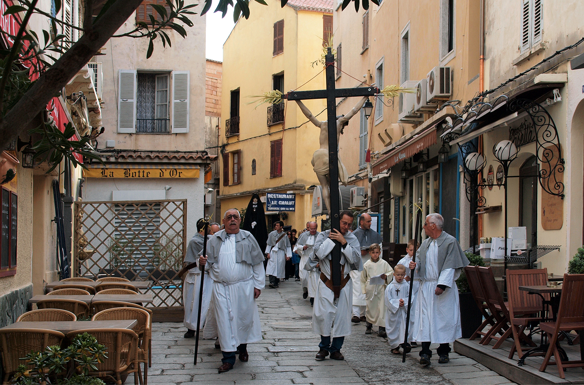 Đường Thánh Giá Du Lịch Lourdes Pháp