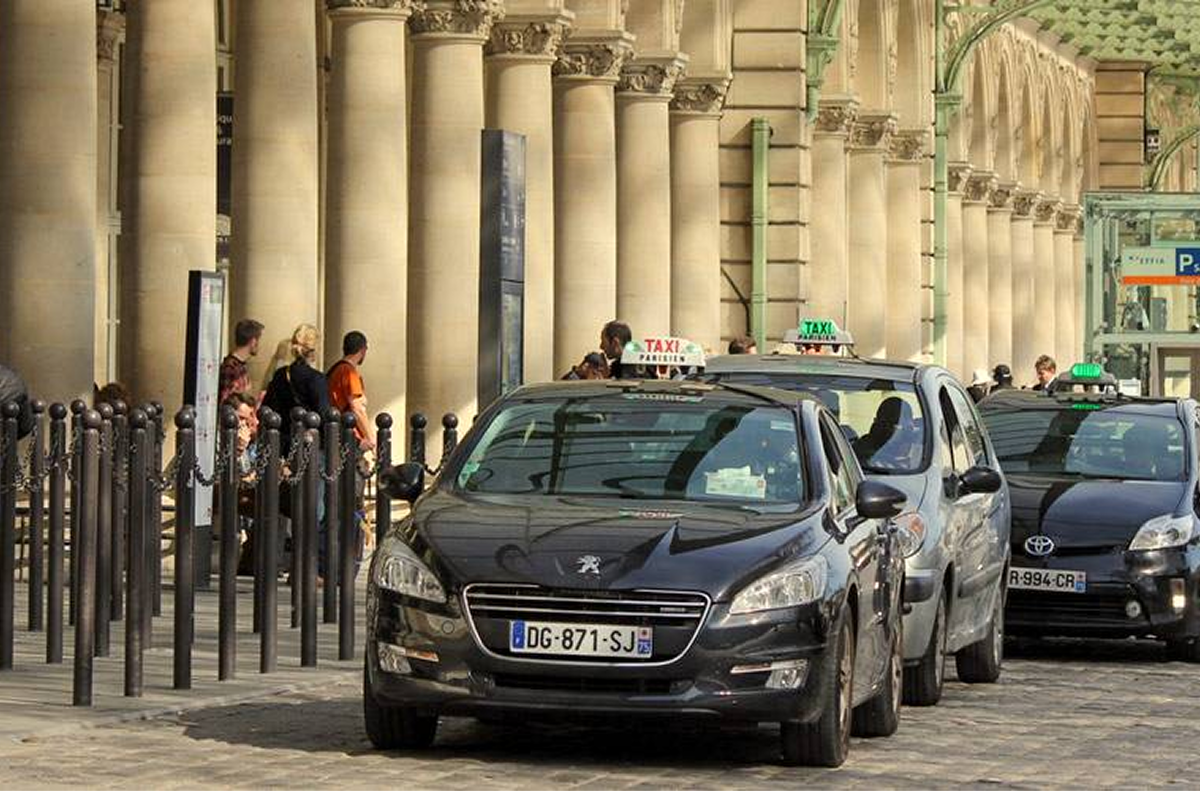taxi du lịch paris