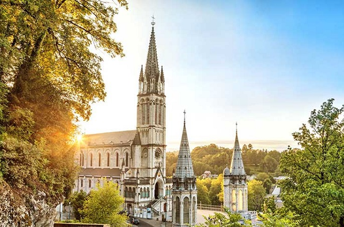 Thánh địa Đức Mẹ Lourdes Du Lịch Lourdes Pháp