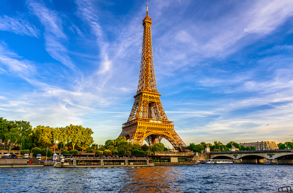 Tháp Eiffel du lịch paris