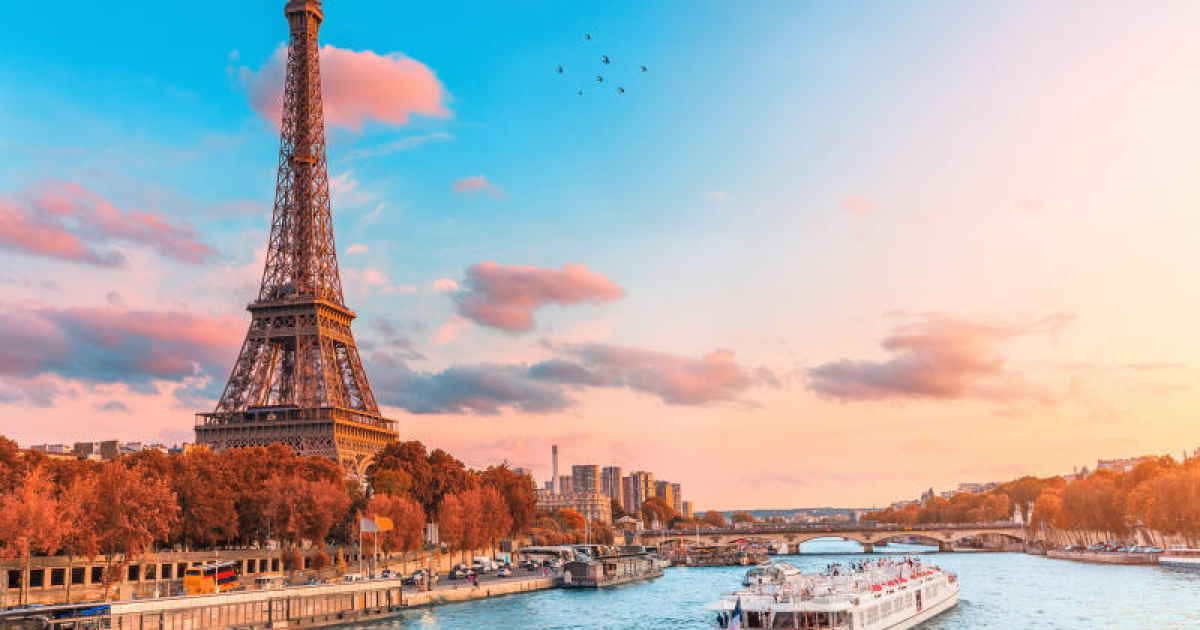 Trọn Bộ Bí Kíp Kinh Nghiệm Du Lịch Paris Không Thể Bỏ Lỡ
