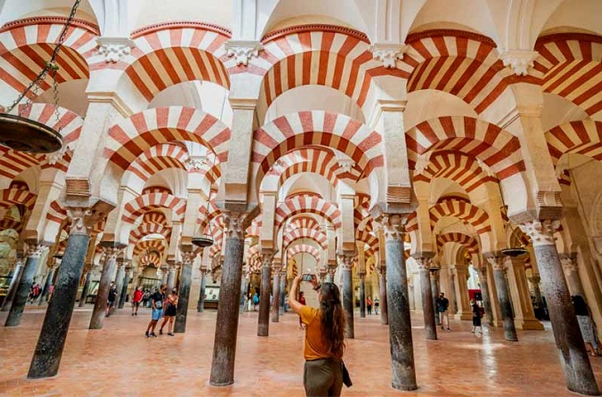 Khám phá di sản lịch sử khi du lịch Córdoba