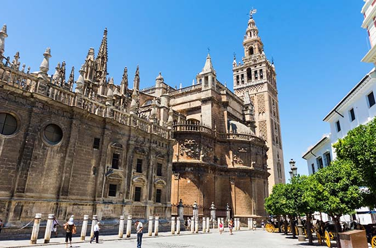 Tháp Giralda Du Lịch Seville